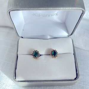 Diamond Emerald studded earrings 14 karat gold